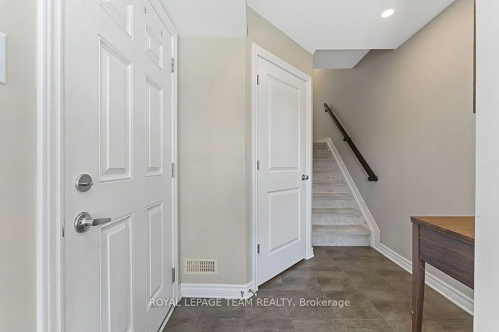2 bed, $2,350 — Photo 2