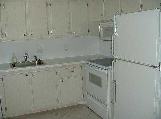 2nd image of 120 Somerset Dr