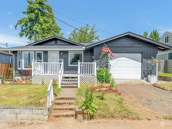 435 S 2nd Street, Cathlamet, WA 98612