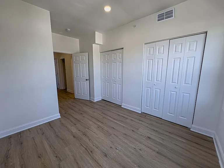 2113 Green St #3R — Photo 20