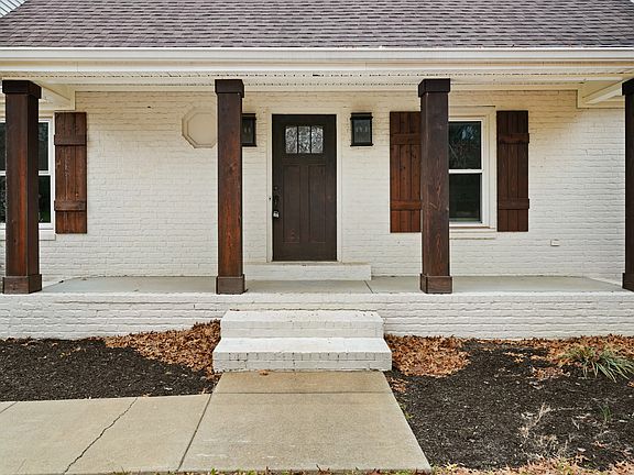 2nd image of 2119 Fox Hill Dr