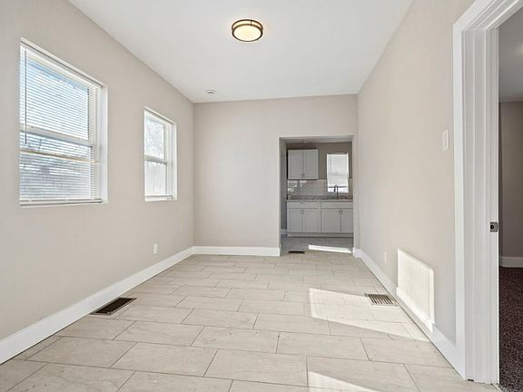 3rd image of 4932 Walrond Ave