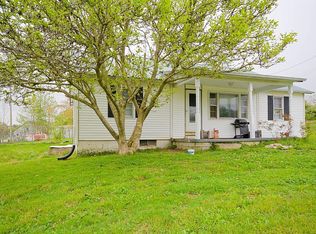 1978 Spout Springs Rd, Clay City, KY 40312