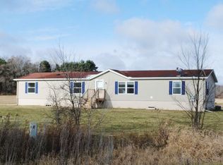 4488 Smith Crossing Rd, Freeland, MI 48623