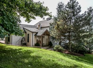 209 W Woodview Rd, West Grove, PA 19390