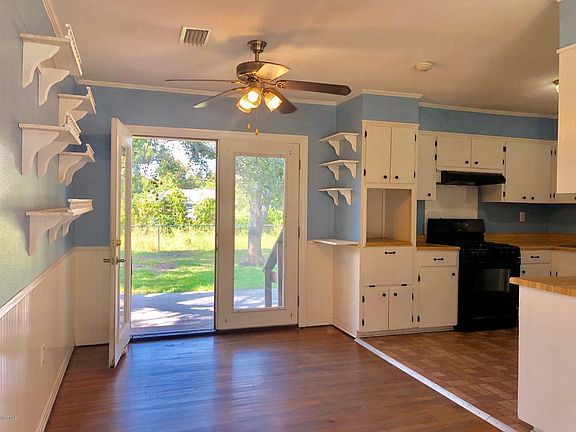 5th image of 13012 Spanish Dr
