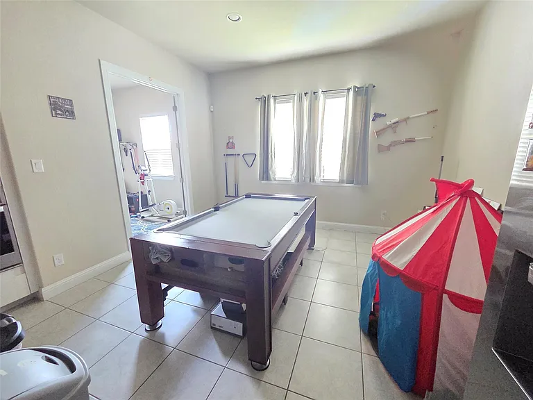 5612 Fresno Ave — Photo 11