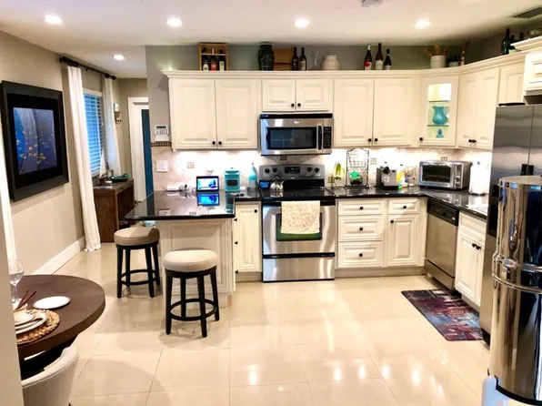 2728 SW 25th Ter, Miami, FL 33133