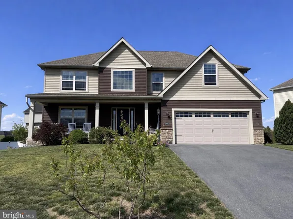 9361 Lindale Ave, Greencastle, PA 17225