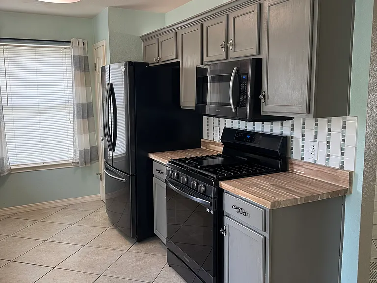 14511 Sandifer St — Photo 13