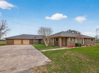 7715 County Road 383, Rosharon, TX 77583
