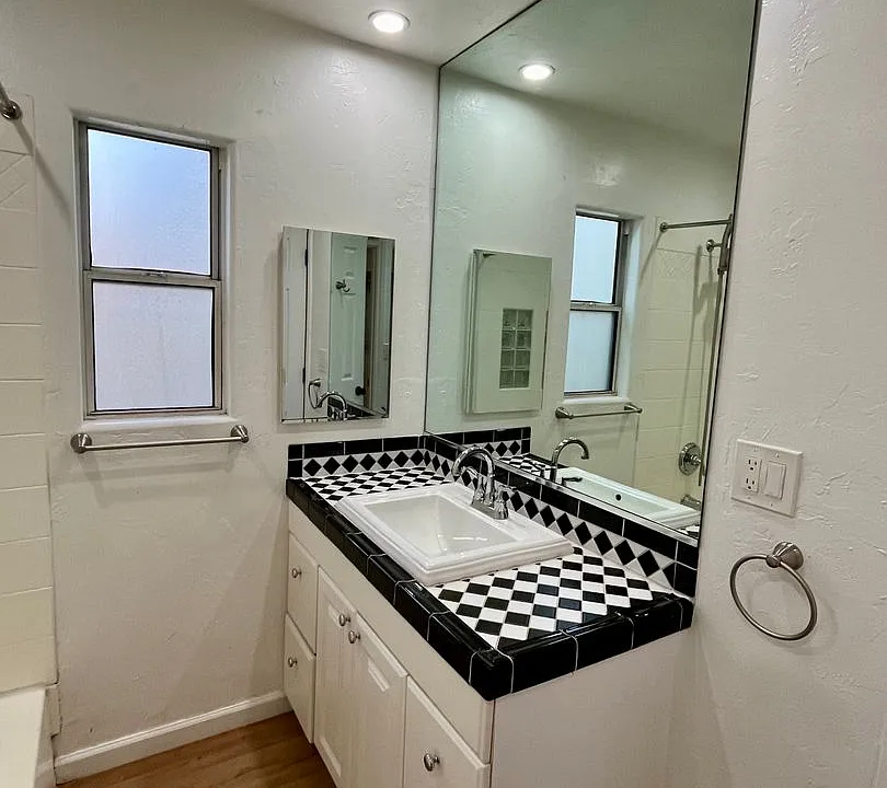 Upcoming 2 Bed/1 Bath With Bonus Room Loft