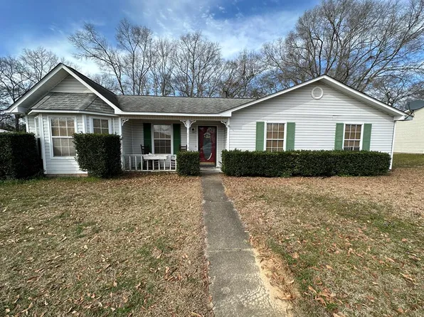 302 Windyhill Rd, Dothan, AL 36301
