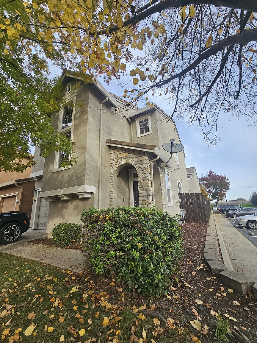 2360 Coffeeberry Rd photo 1