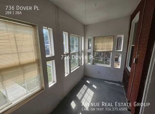 736 Dover Pl, Saint Louis, MO 63111
