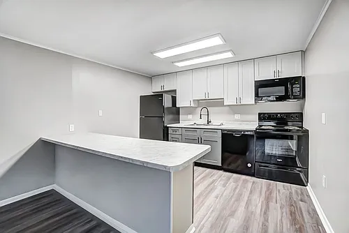 Poplar Ridge Apartments Photo 1
