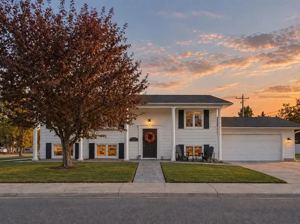 11204 NE Wilson Rd SE, Calgary, AB T2J 2E2