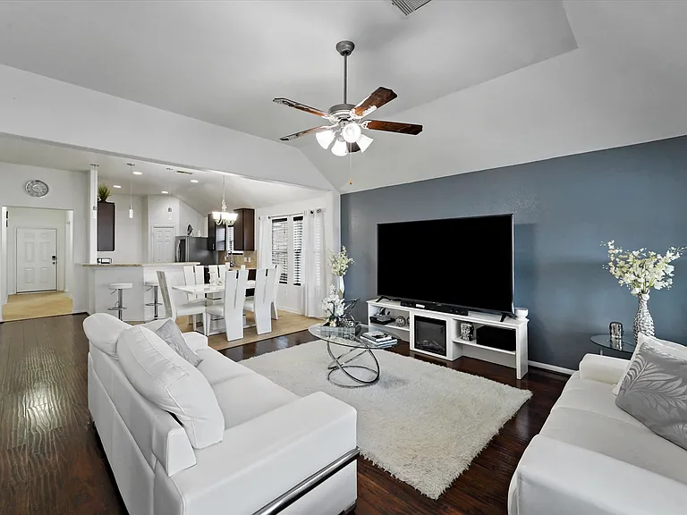 18523 Windy Stone Dr — Photo 9