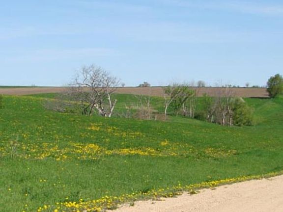 5th image of L19 County Road H