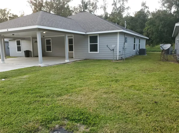 632 Luke St, Dayton, TX 77535