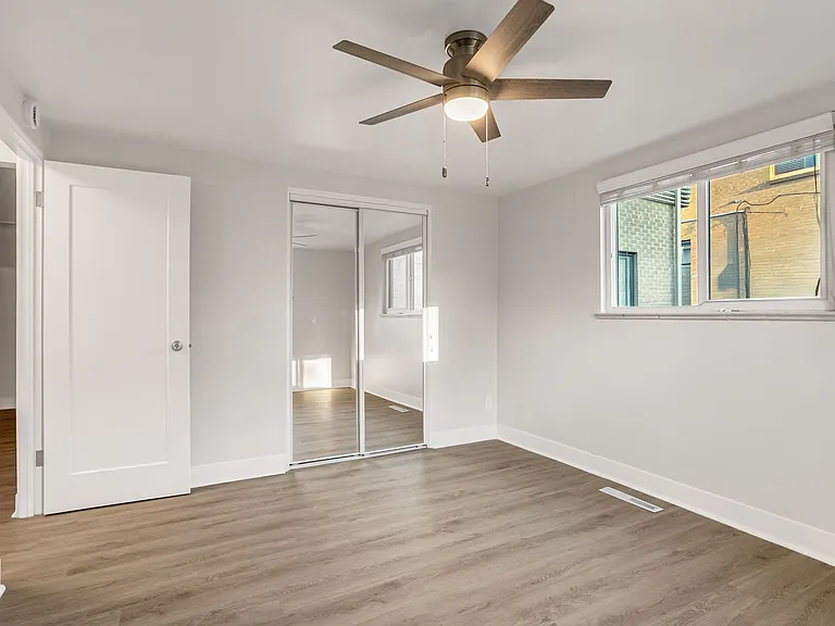 2421 S Gaylord St — Photo 37