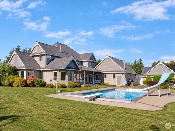 5452 Northwest Drive, Bellingham, WA 98226