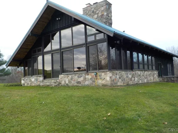 33 Ripplewood Trl, Cato, NY 13033