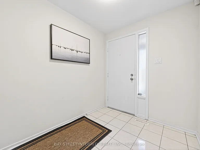 646 Village Pkwy #26 — Photo 4