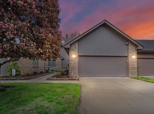 16261 Pine Ridge Dr N, Fraser, MI 48026