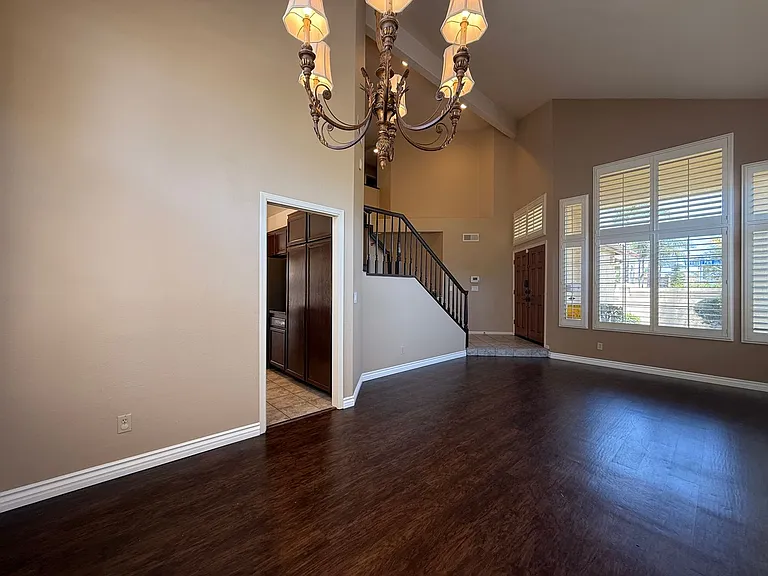 216 Richmond Park Pl — Photo 9