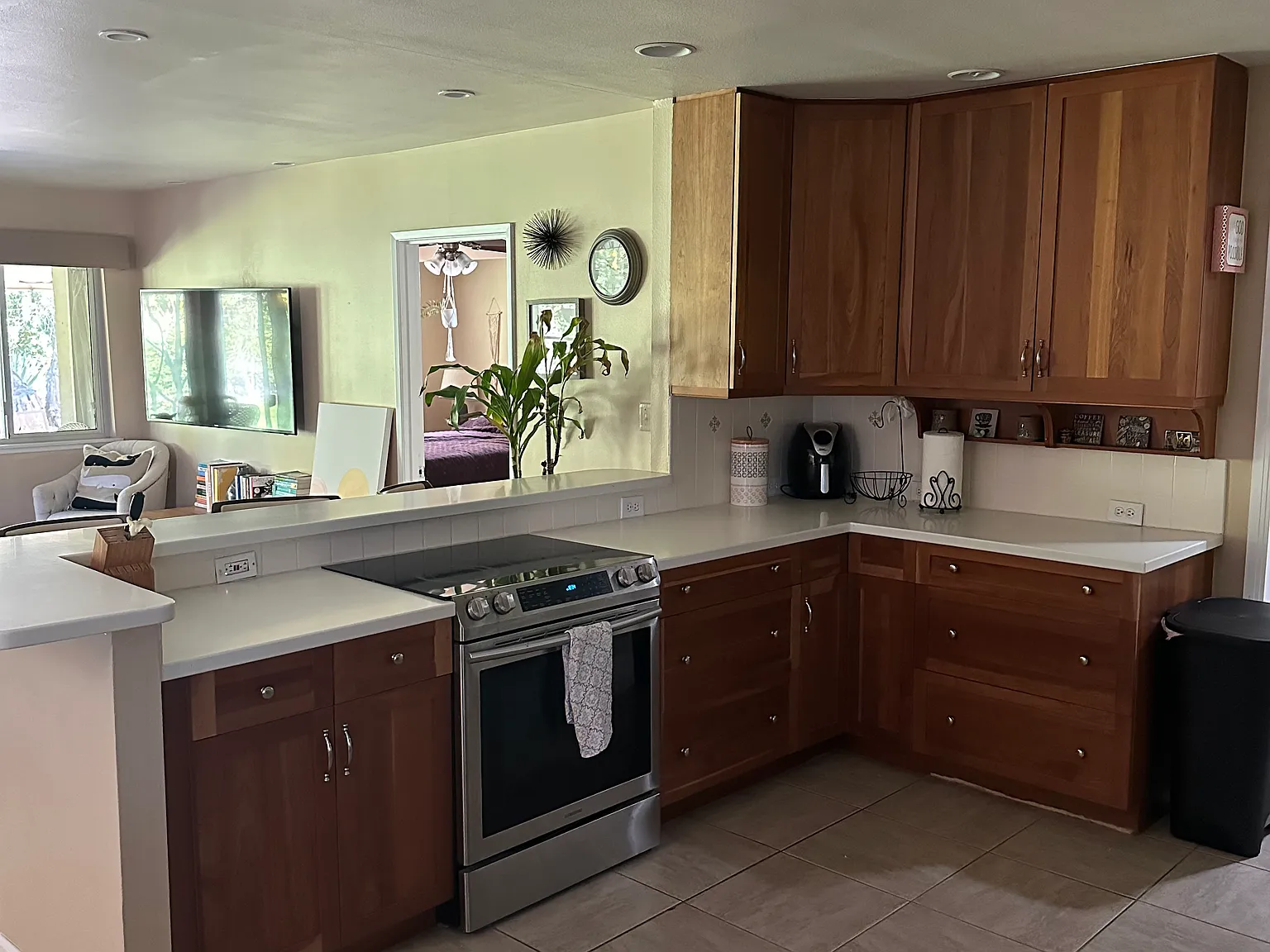3 bed, 1352 sqft, $3,000 — Photo 2
