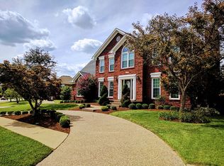 10409 Colonel Hancock Dr, Louisville, KY 40291