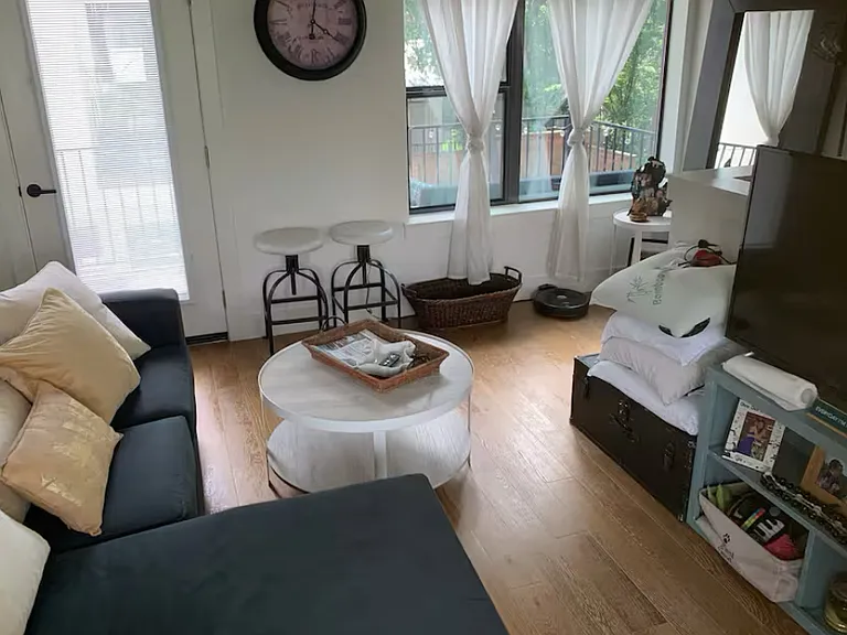 1128 Chicon St #300 — Photo 10