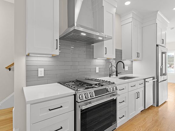 4th image of 96 Shadow Lake Road Unit 2 - Rear