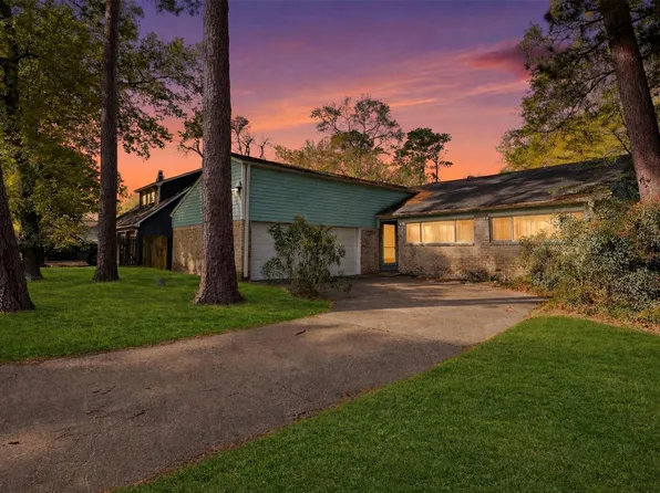 17011 Kings Walk Ln, Houston, TX 77070