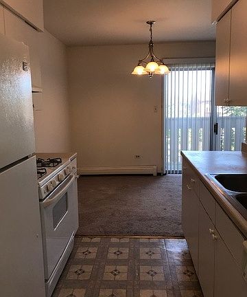5th image of 157 Oliver Ct APT E