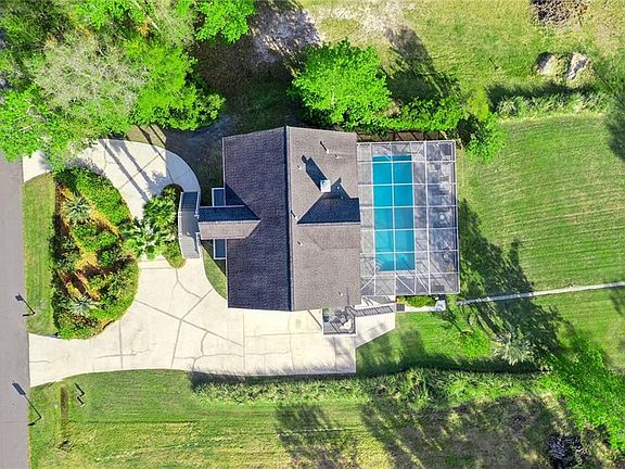 4th image of 120 Royal Dr