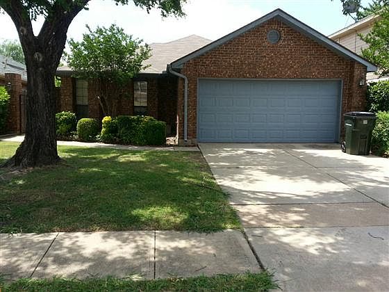 1st image of 1328 Sheila Dr