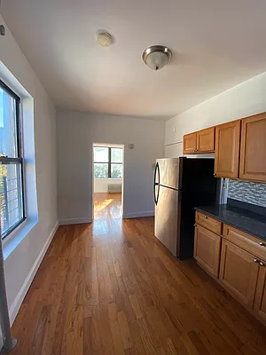 Rented by Houses of New York Realty LLC | media 21