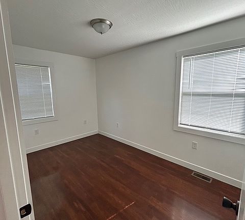 2nd image of 1485 Walsh Ave