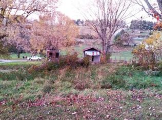 3210 W Ridge Rd, Wytheville, VA 24382