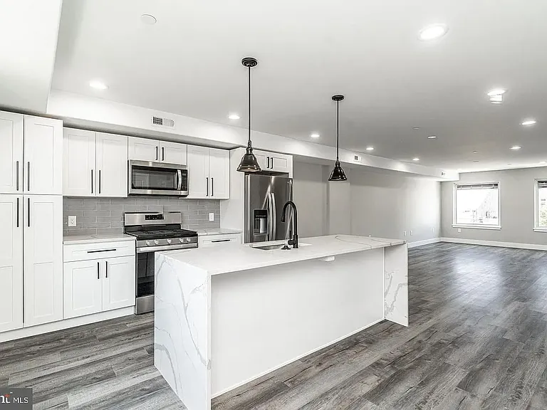 1223 Leopard St #5 — Photo 1