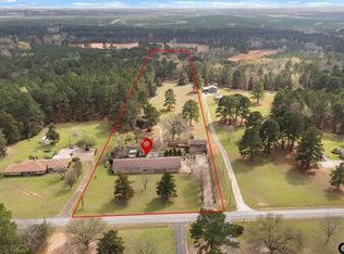 2320 Grangeway Rd, Marshall, TX 75672