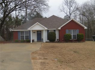 326 Foxdale Rd, Millbrook, AL 36054