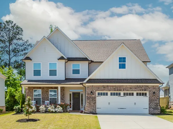 6829 Benjamin Dr, Flowery Branch, GA 30542