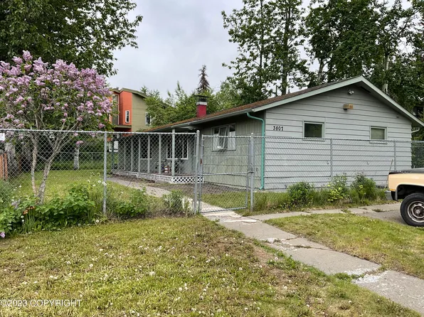 3807 Northwood Dr, Anchorage, AK 99517