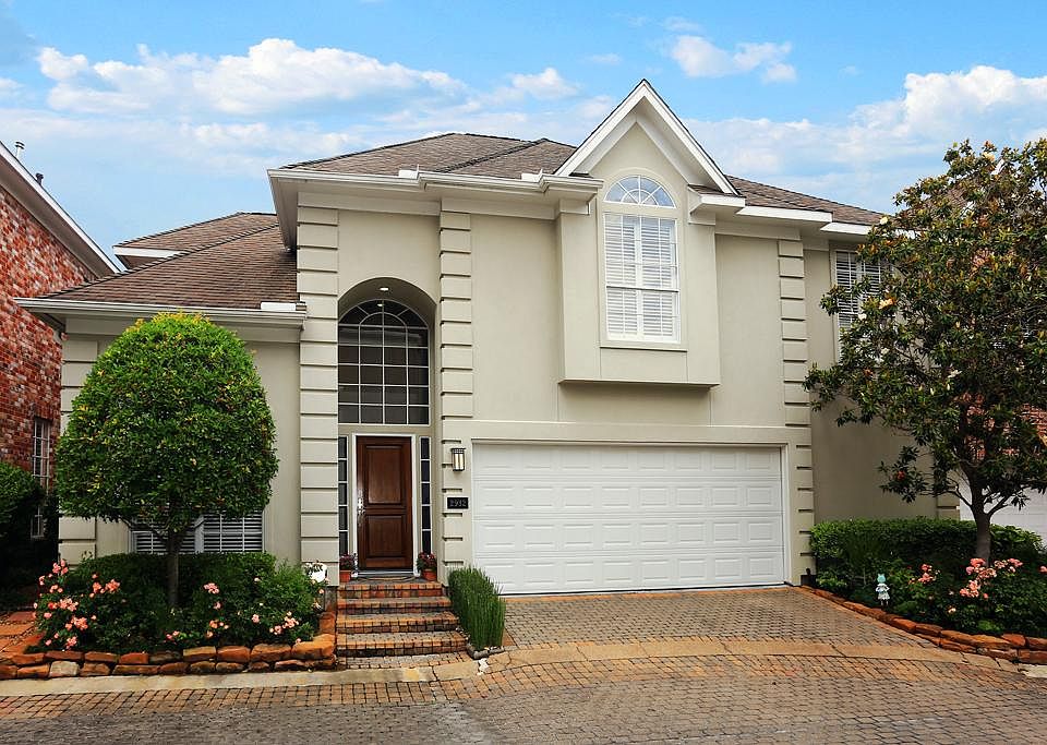WELCOME TO 2932 SAINT ST. Nestled in the back of the complex for privacy and quiet. MASTER SUITE DOW