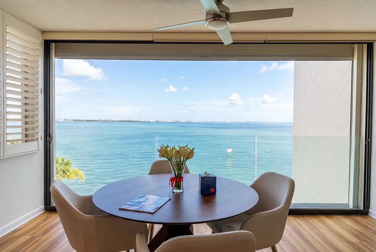 2 bed, 2302 sqft, $10,000 — Photo 1