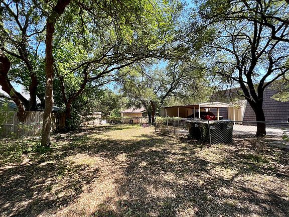 5th image of 3705 Rocky Hollow Trl #B