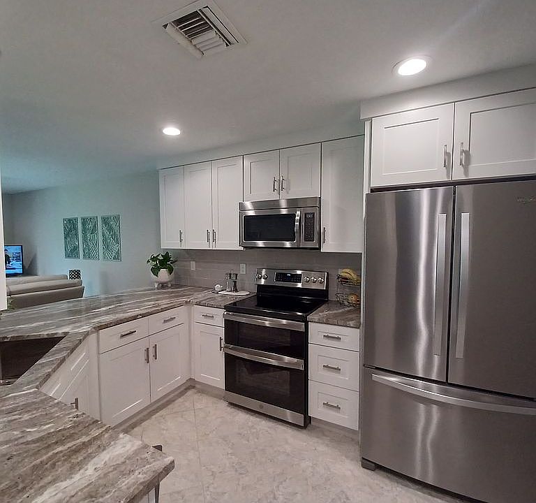 1st image of 2738 SE Birmingham Dr